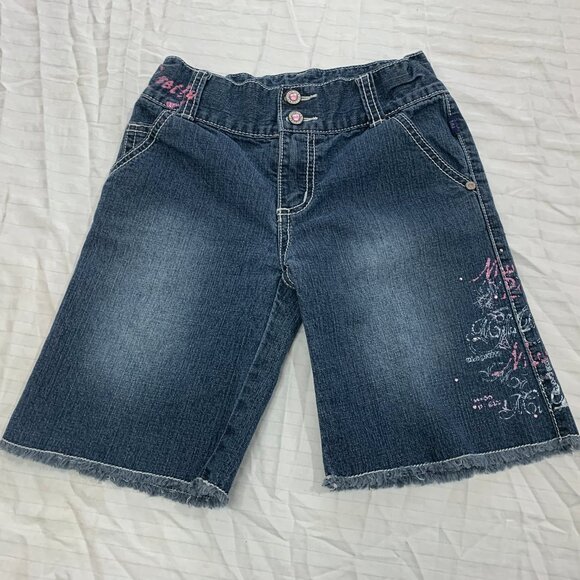 🪸🪸🪸 PUMPKIN PUTCH GIRLS JEANS SHORTS CAPRIS SIZE 6 🪸🪸🪸 - Picture 1 of 3
